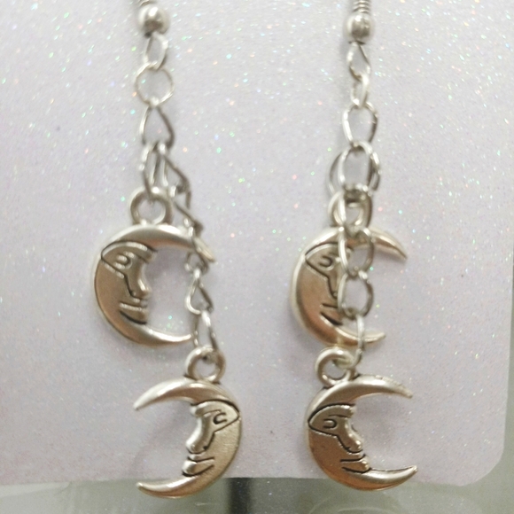 Moon dangle earrings - Picture 4 of 8